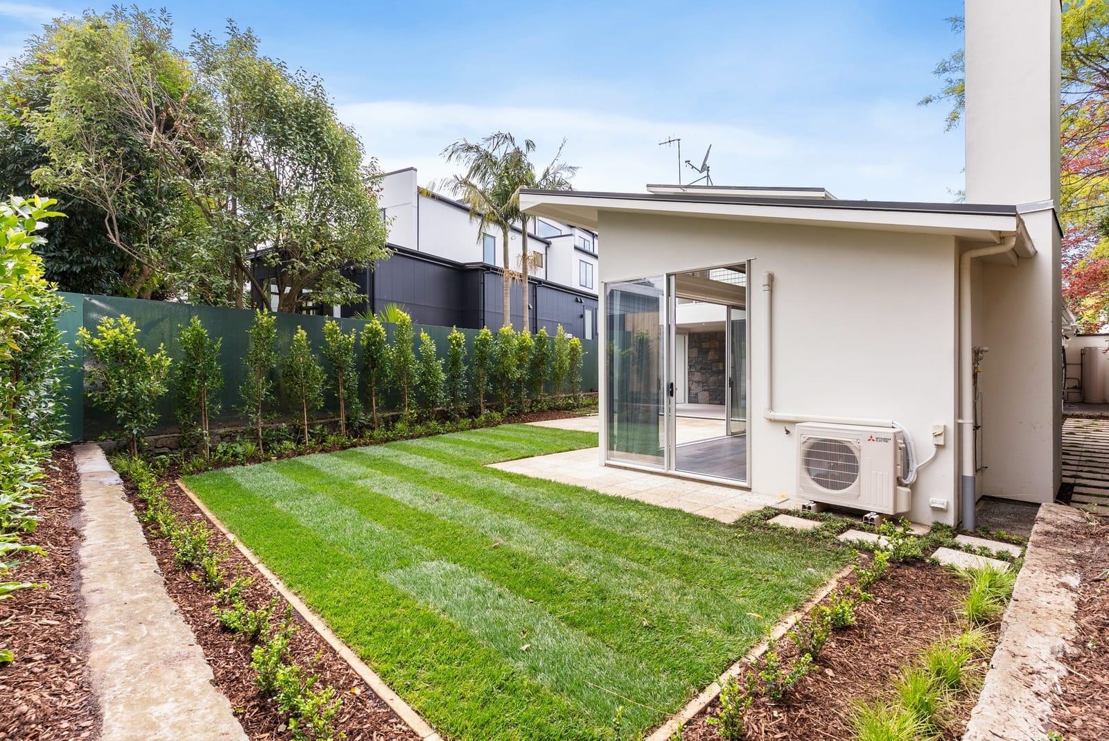 Eglinton Ave Auckland photo 1