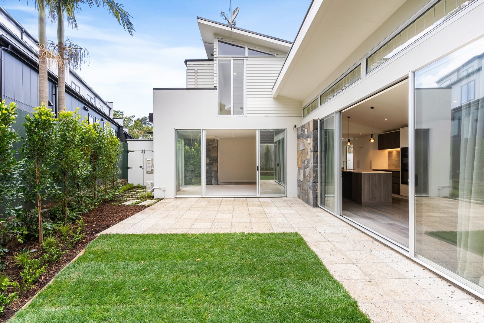 Eglinton Ave Auckland photo 2